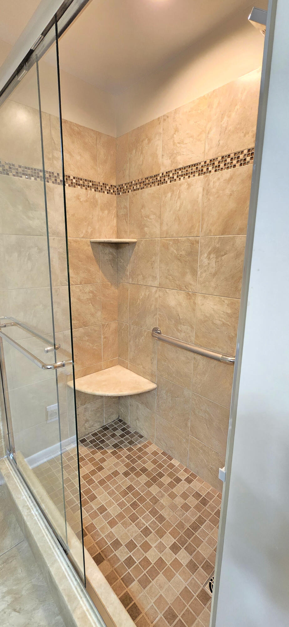 3101 Trinity Road Lexington, KY 40503 - Photo 21 of 45 Master Shower
