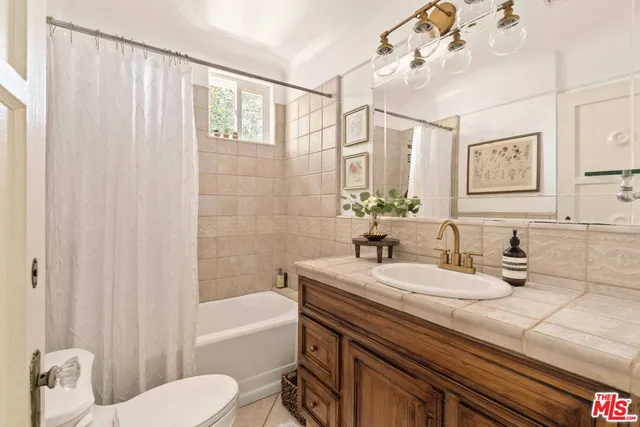 $1,975,000 | 3339 Bennett Drive, Los Angeles, CA 90068