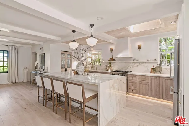 $1,975,000 | 3339 Bennett Drive, Los Angeles, CA 90068