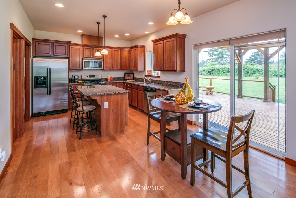 3056 Douglas Road Ferndale, WA 98248 - Photo 10 of 25