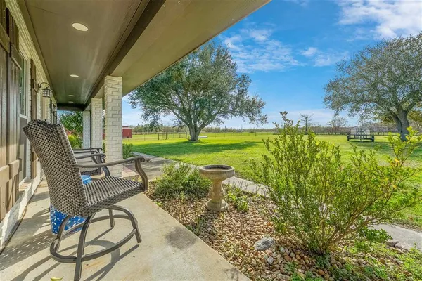 $455,000 | 141 Thomas Lane, Lake Charles, LA 70607