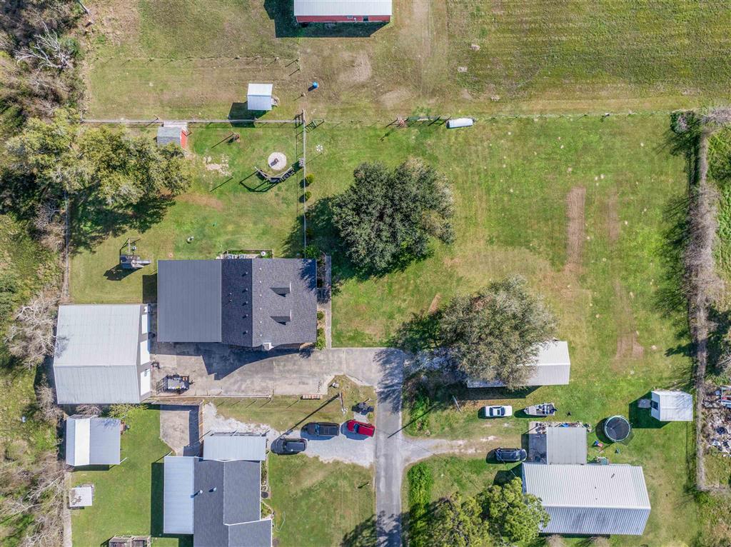 141 Thomas Lane Lake Charles, LA 70607 - Photo 2 of 46