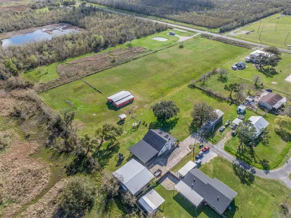 $455,000 | 141 Thomas Lane, Lake Charles, LA 70607