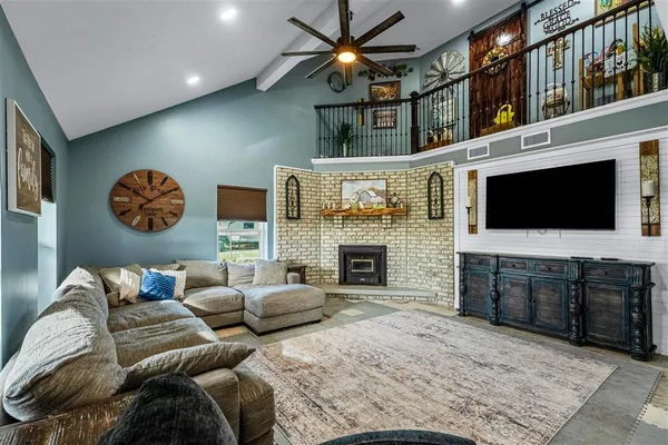 $455,000 | 141 Thomas Lane, Lake Charles, LA 70607