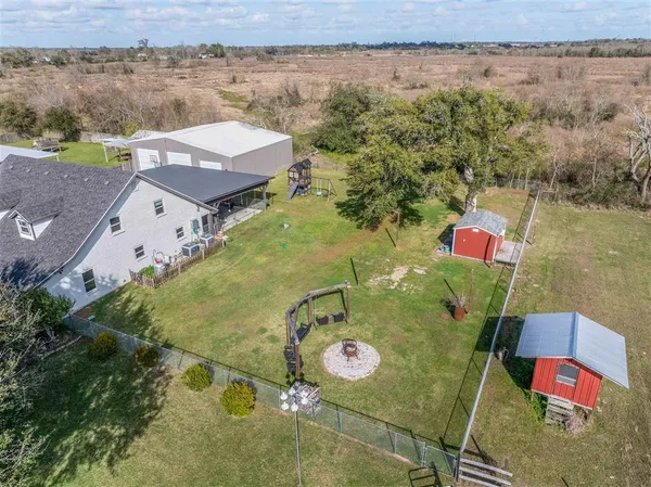 $455,000 | 141 Thomas Lane, Lake Charles, LA 70607