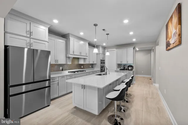 $969,000 | 36 Dogleg Lane, Trenton, NJ 08648