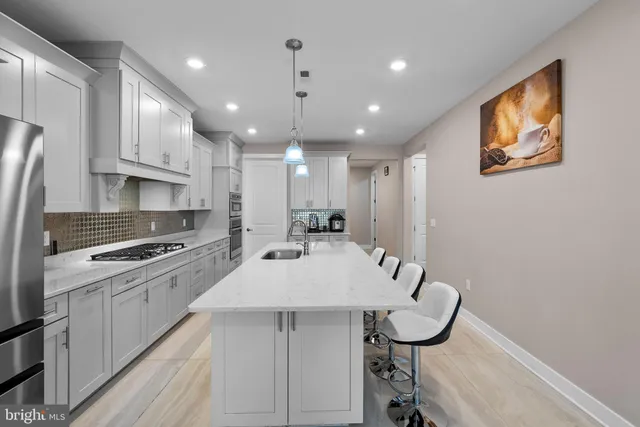 $969,000 | 36 Dogleg Lane, Trenton, NJ 08648