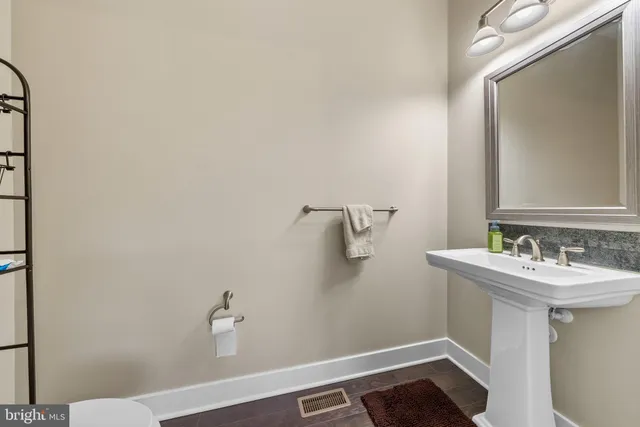 $969,000 | 36 Dogleg Lane, Trenton, NJ 08648