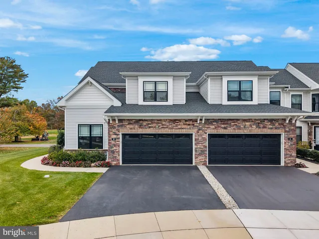 $969,000 | 36 Dogleg Lane, Trenton, NJ 08648