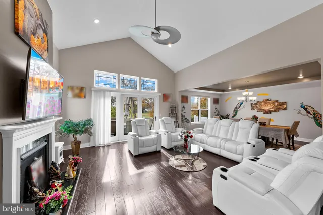 $969,000 | 36 Dogleg Lane, Trenton, NJ 08648