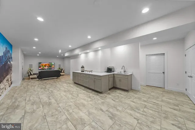 $969,000 | 36 Dogleg Lane, Trenton, NJ 08648