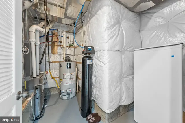 $969,000 | 36 Dogleg Lane, Trenton, NJ 08648