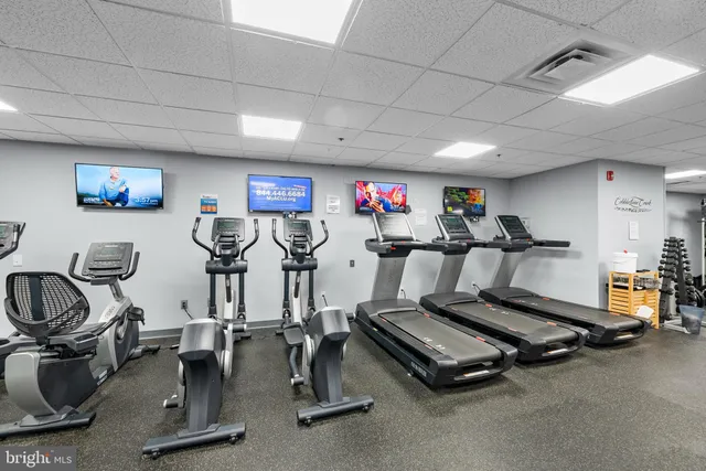 $969,000 | 36 Dogleg Lane, Trenton, NJ 08648