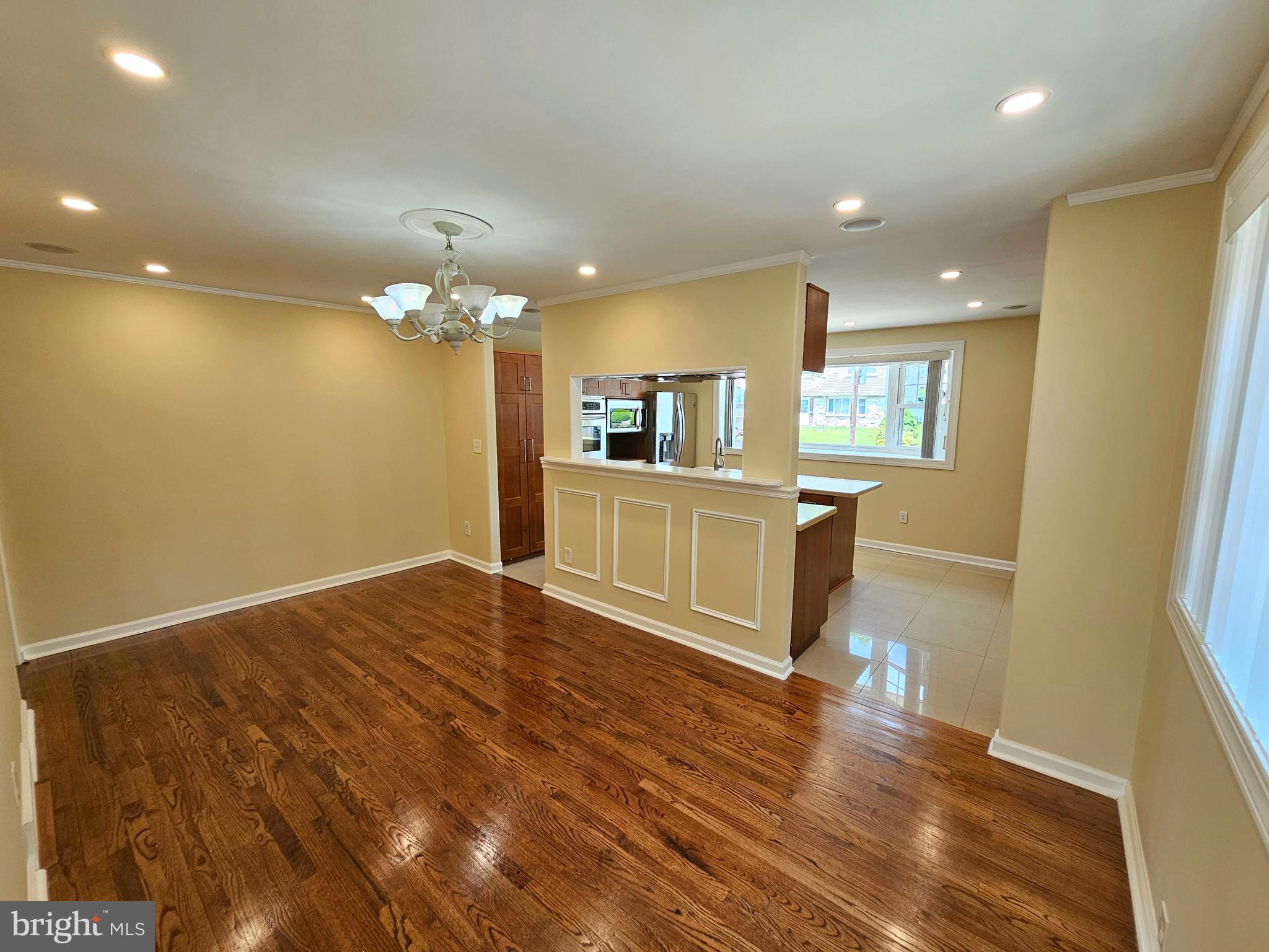 686 Renz Street Philadelphia, PA 19128 - Photo 3 of 33 Gallery Image 3