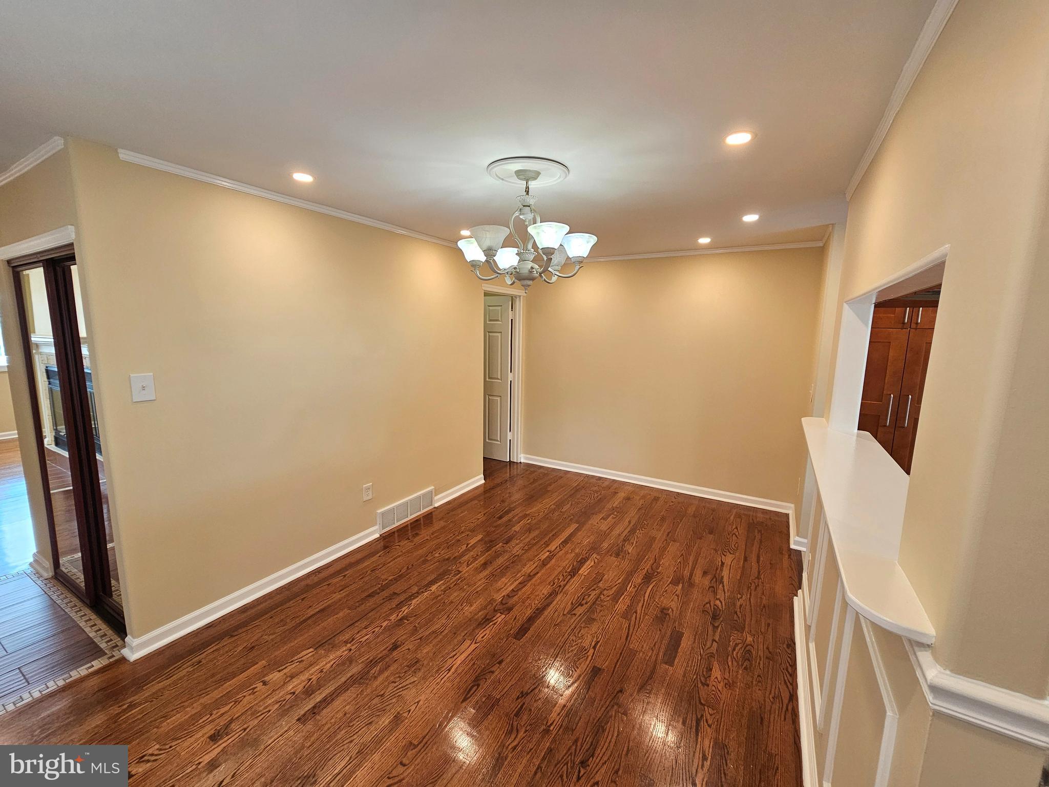 686 Renz Street Philadelphia, PA 19128 - Photo 6 of 33 Gallery Image 6