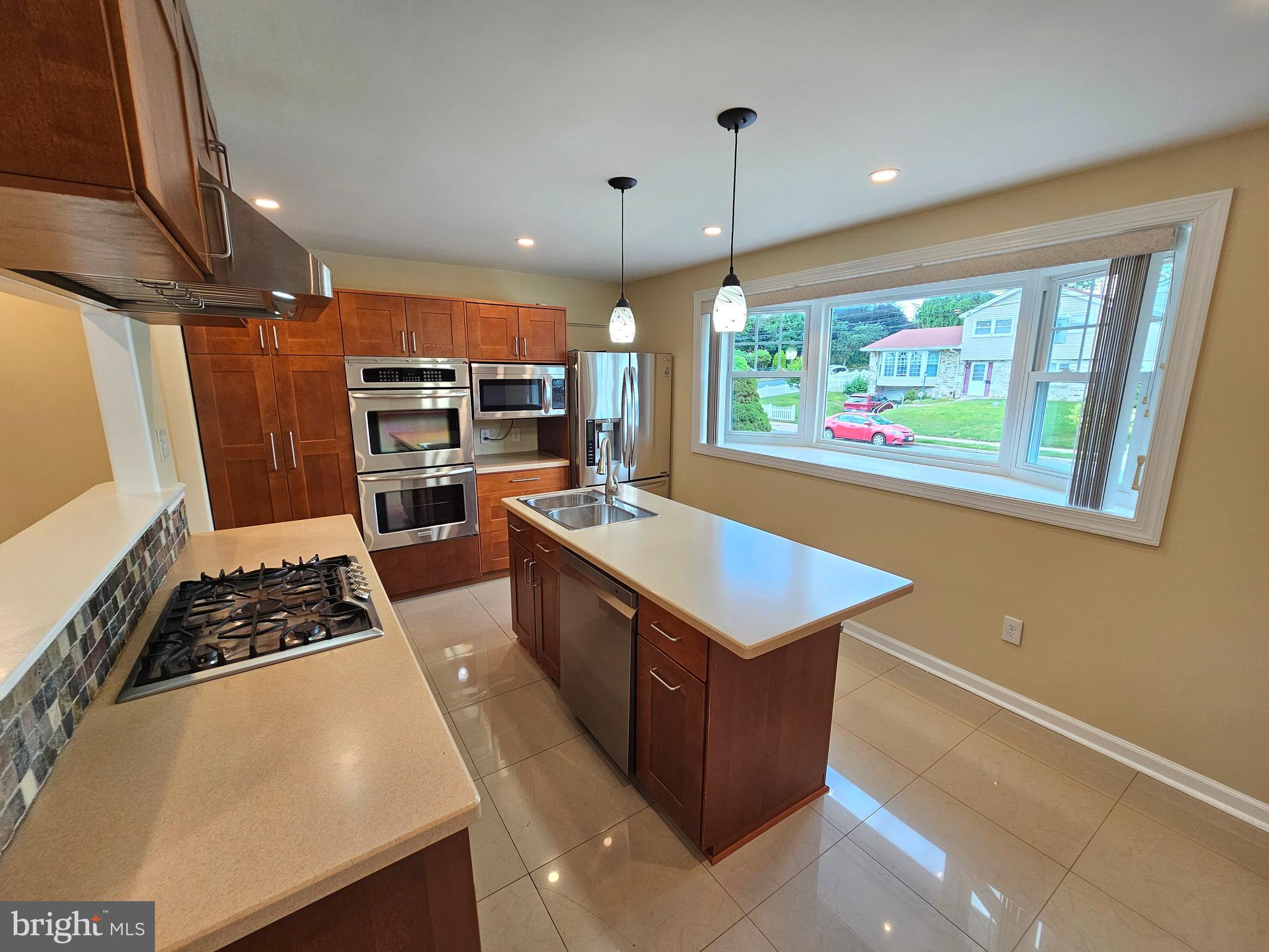 686 Renz Street Philadelphia, PA 19128 - Photo 8 of 33 Gallery Image 8