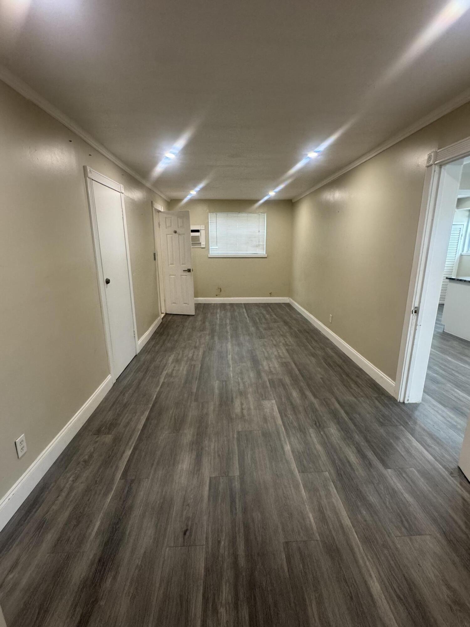 2793 Shawnee Road, Unit B West Palm Beach, FL 33406 - Photo 8 of 12 IMG_2940