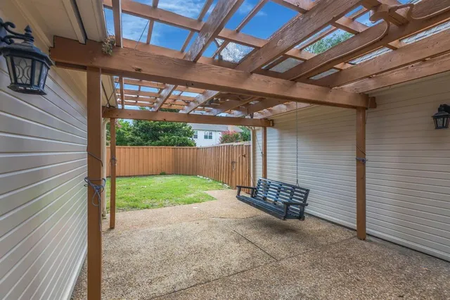 a view of outdoor space