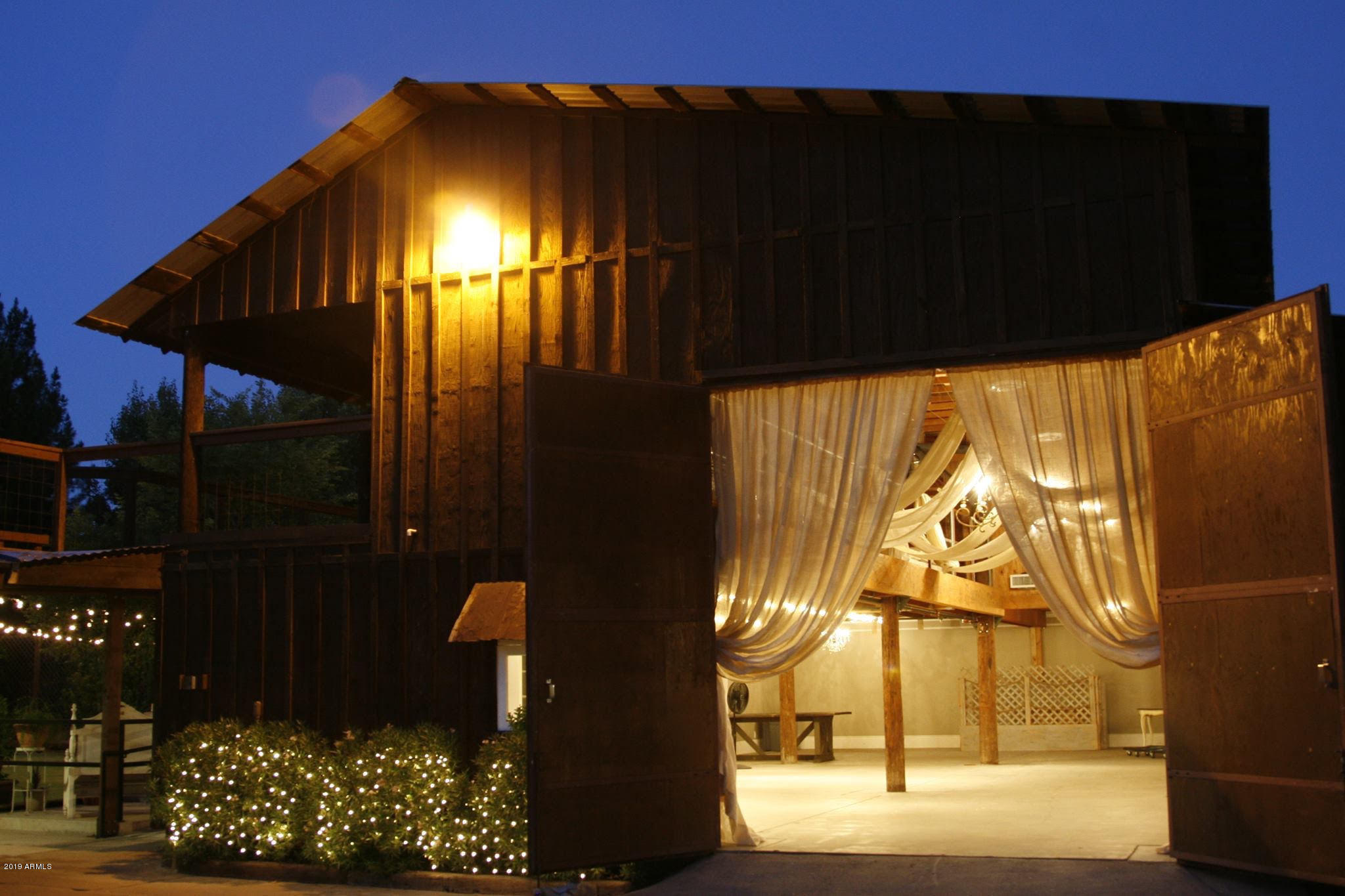 1221 North Greenfield Road Gilbert, AZ 85234 - Photo 46 of 74 Barn 4