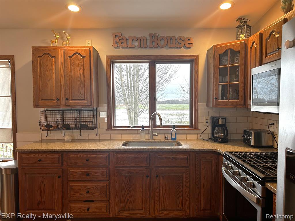 7615 Wildcat Road Jeddo, MI 48032 - Photo 6 of 26 Gallery Image 6