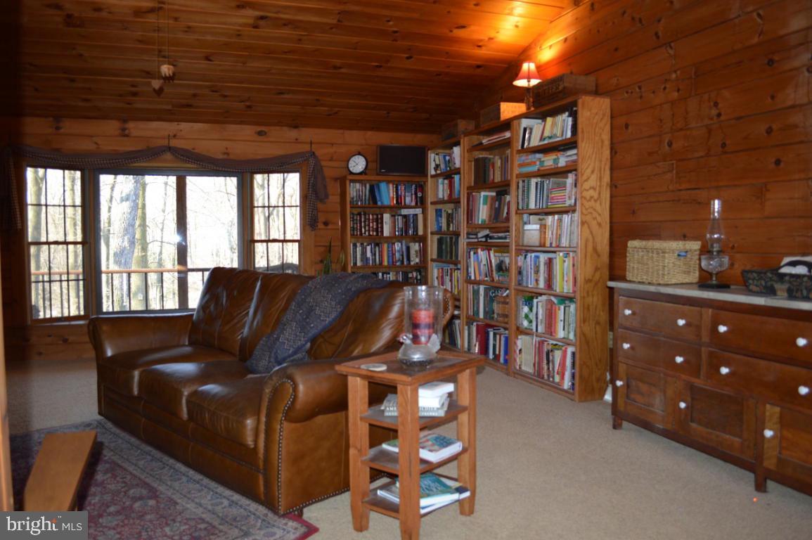 141 Governor Stable Road Elizabethtown, PA 17022 - Photo 13 of 36 Gallery Image 13
