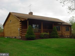 141 Governor Stable Road Elizabethtown, PA 17022 - Photo 2 of 36 Gallery Image 2