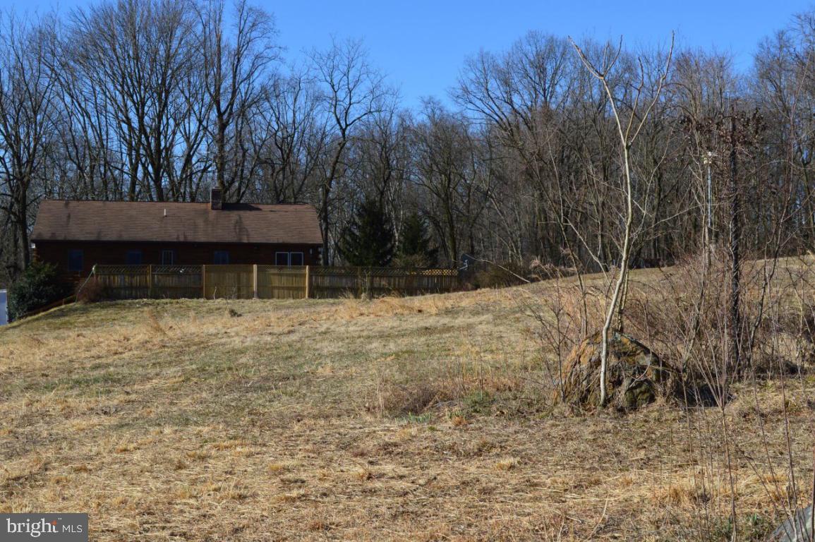 141 Governor Stable Road Elizabethtown, PA 17022 - Photo 4 of 36 Gallery Image 4