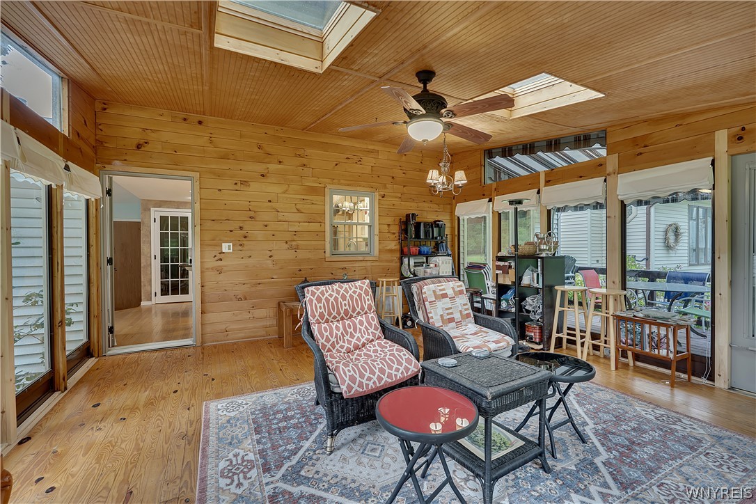 341 Rambling Road Amherst, NY 14051 - Photo 16 of 37 4 season room