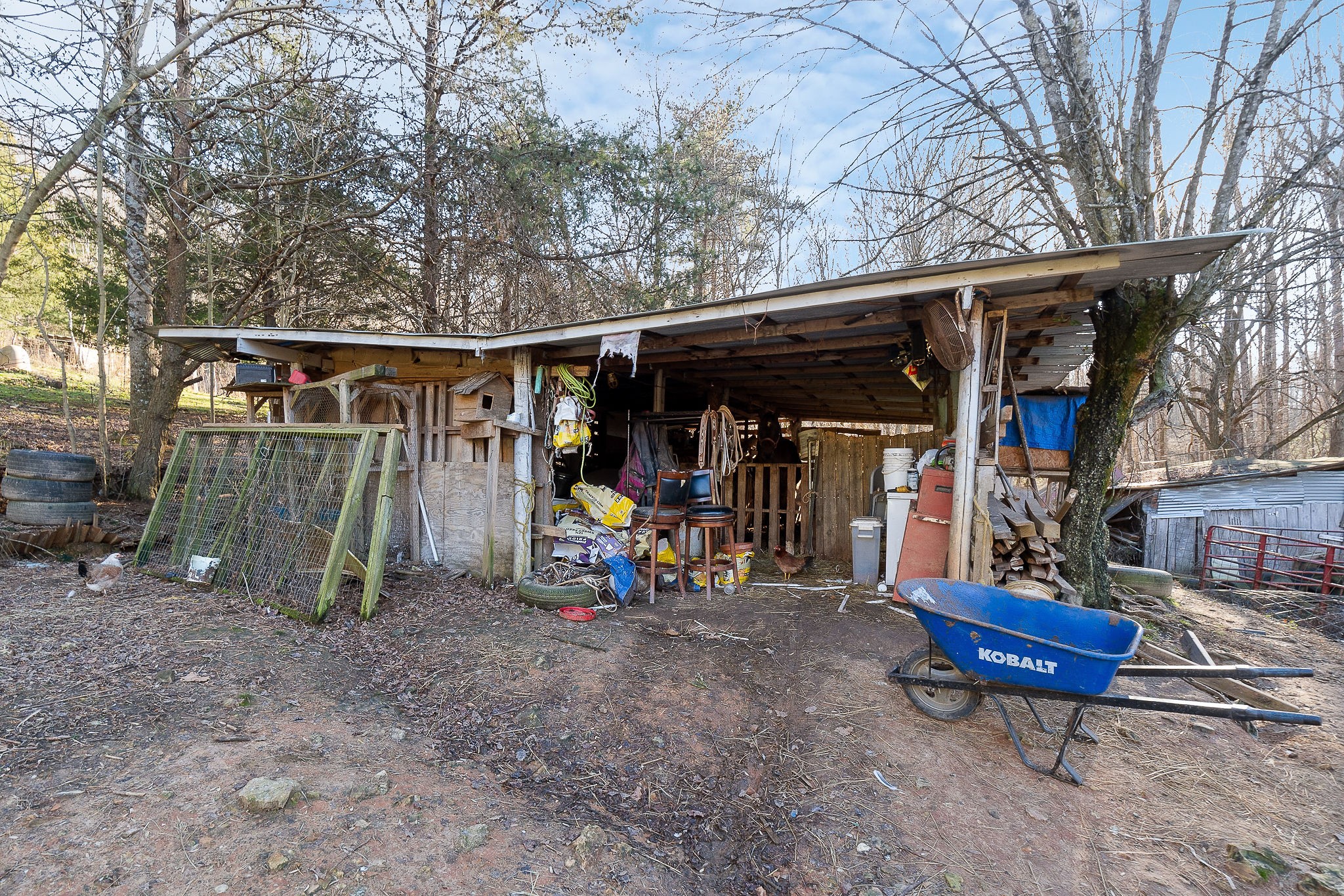 2184 Hyder Mountain Road Cookeville, TN 38506 - Photo 27 of 33 a view of a chairs and table in a room