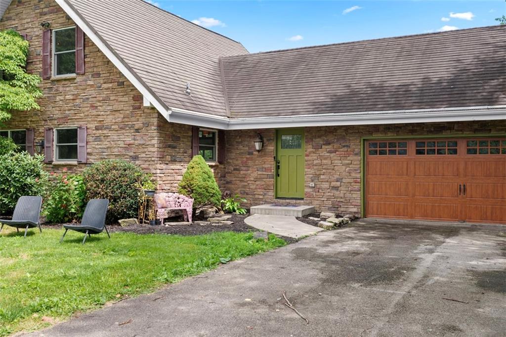 362 Ridge Road Zelienople, PA 16063 - Photo 3 of 40 Gallery Image 3