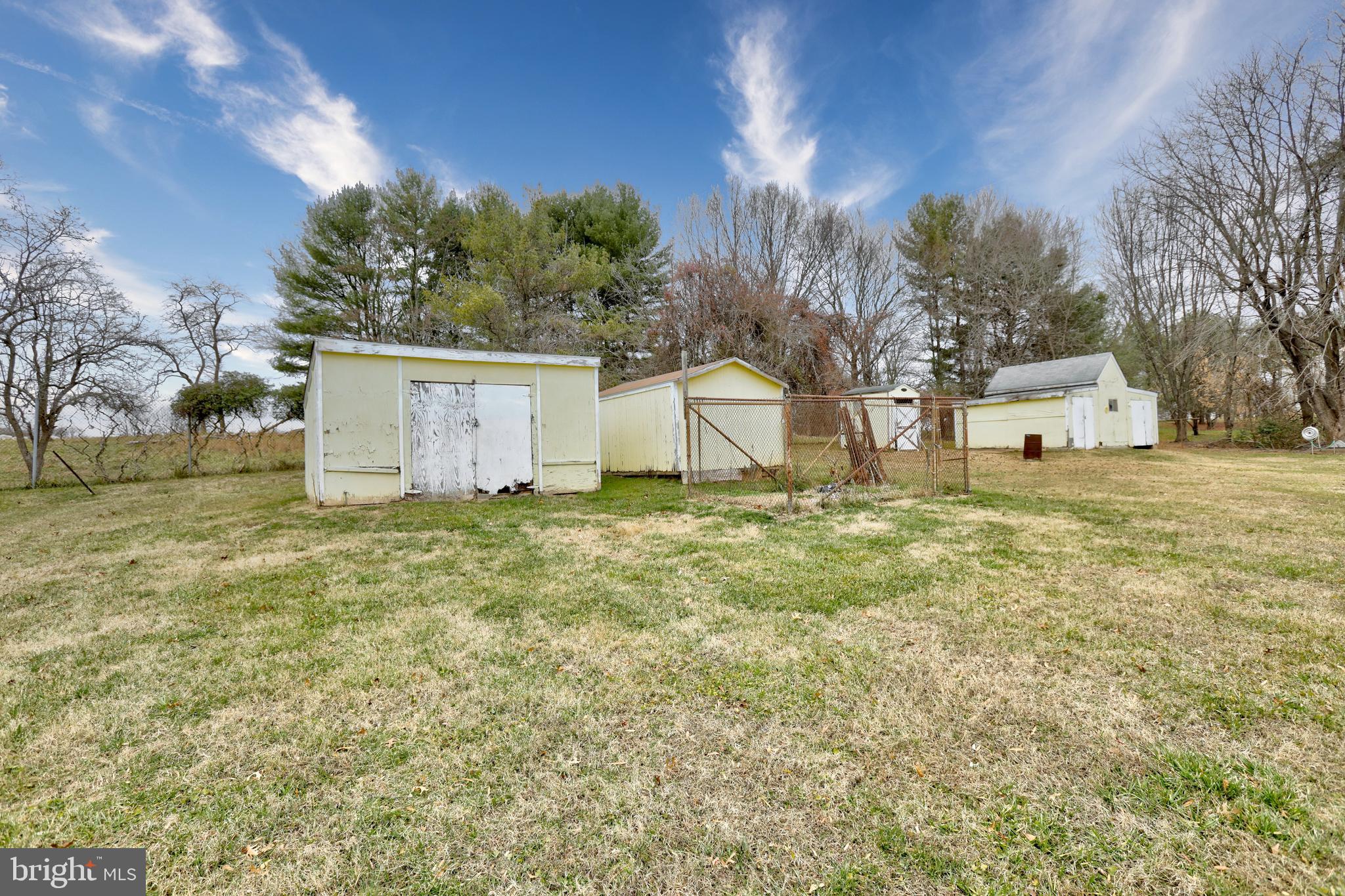 816 Utterback Store Road Great Falls, VA 22066 - Photo 7 of 9
