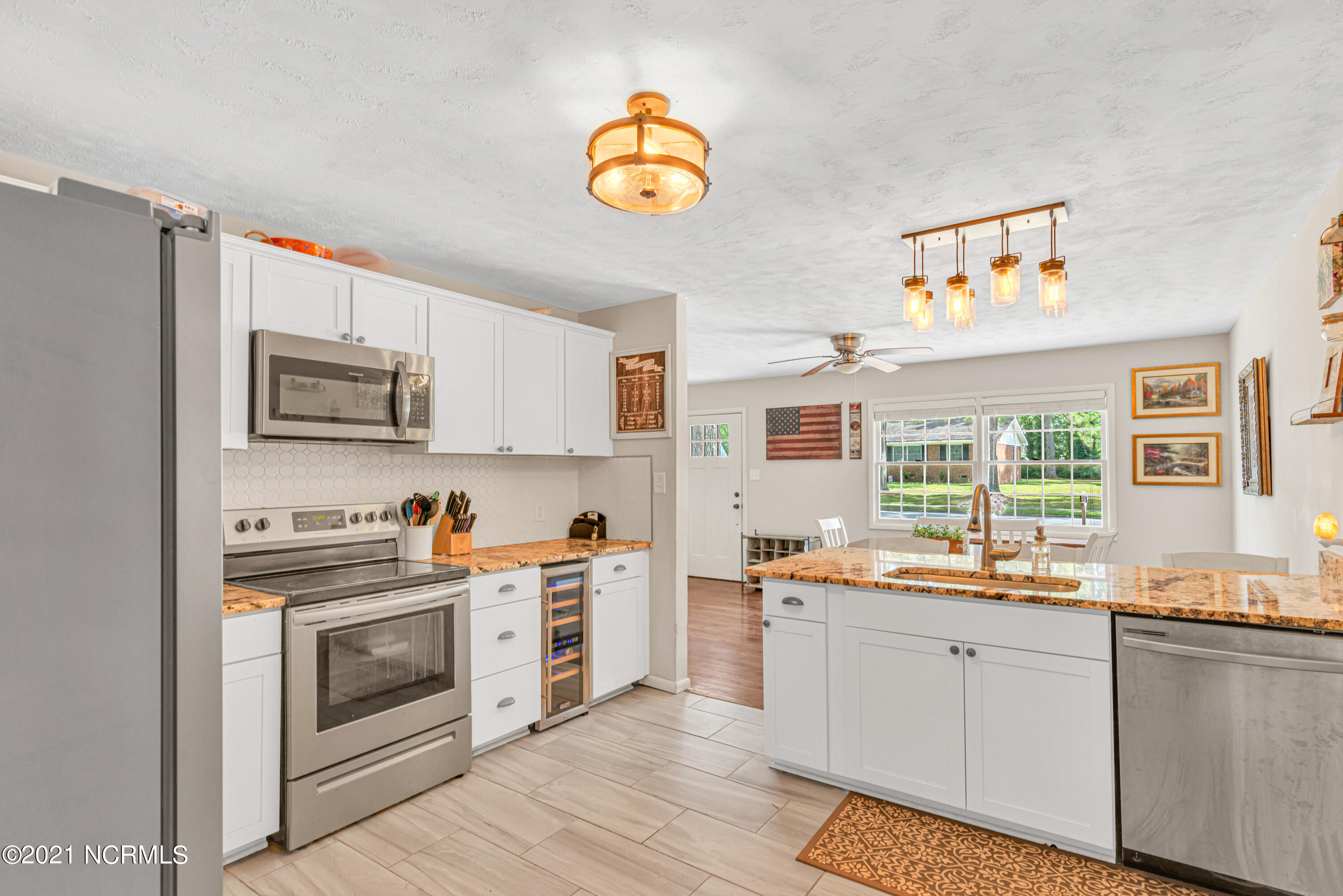 307 Cardinal Road Jacksonville, NC 28546 - Photo 14 of 37 Kitchen