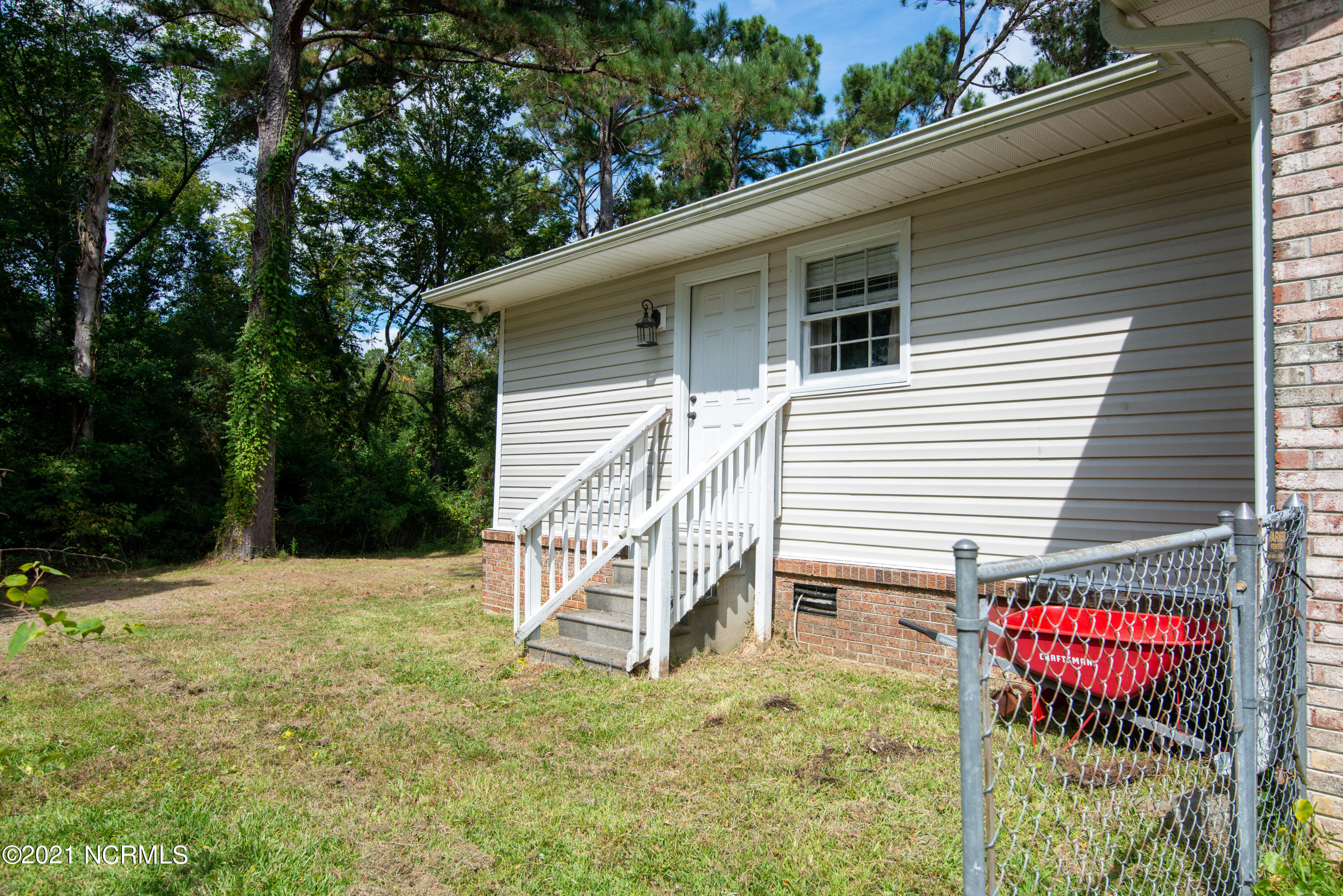 307 Cardinal Road Jacksonville, NC 28546 - Photo 18 of 37 Backyard