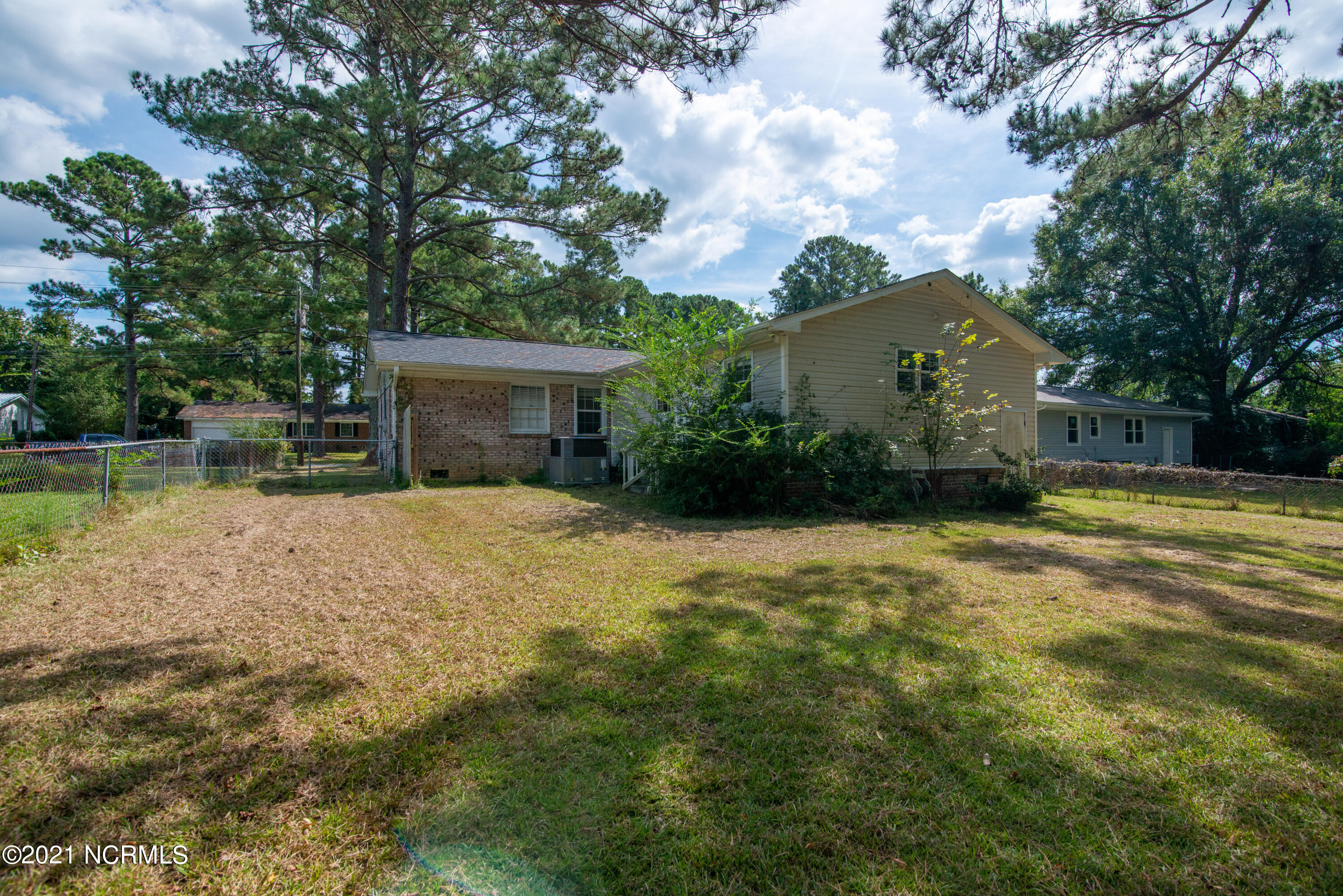 307 Cardinal Road Jacksonville, NC 28546 - Photo 21 of 37 Backyard