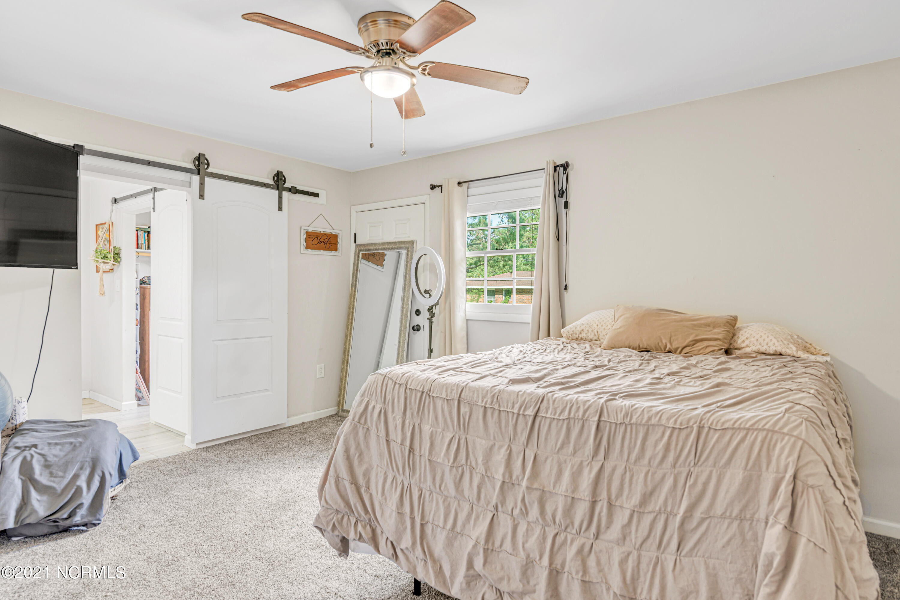 307 Cardinal Road Jacksonville, NC 28546 - Photo 23 of 37 Master Bedroom