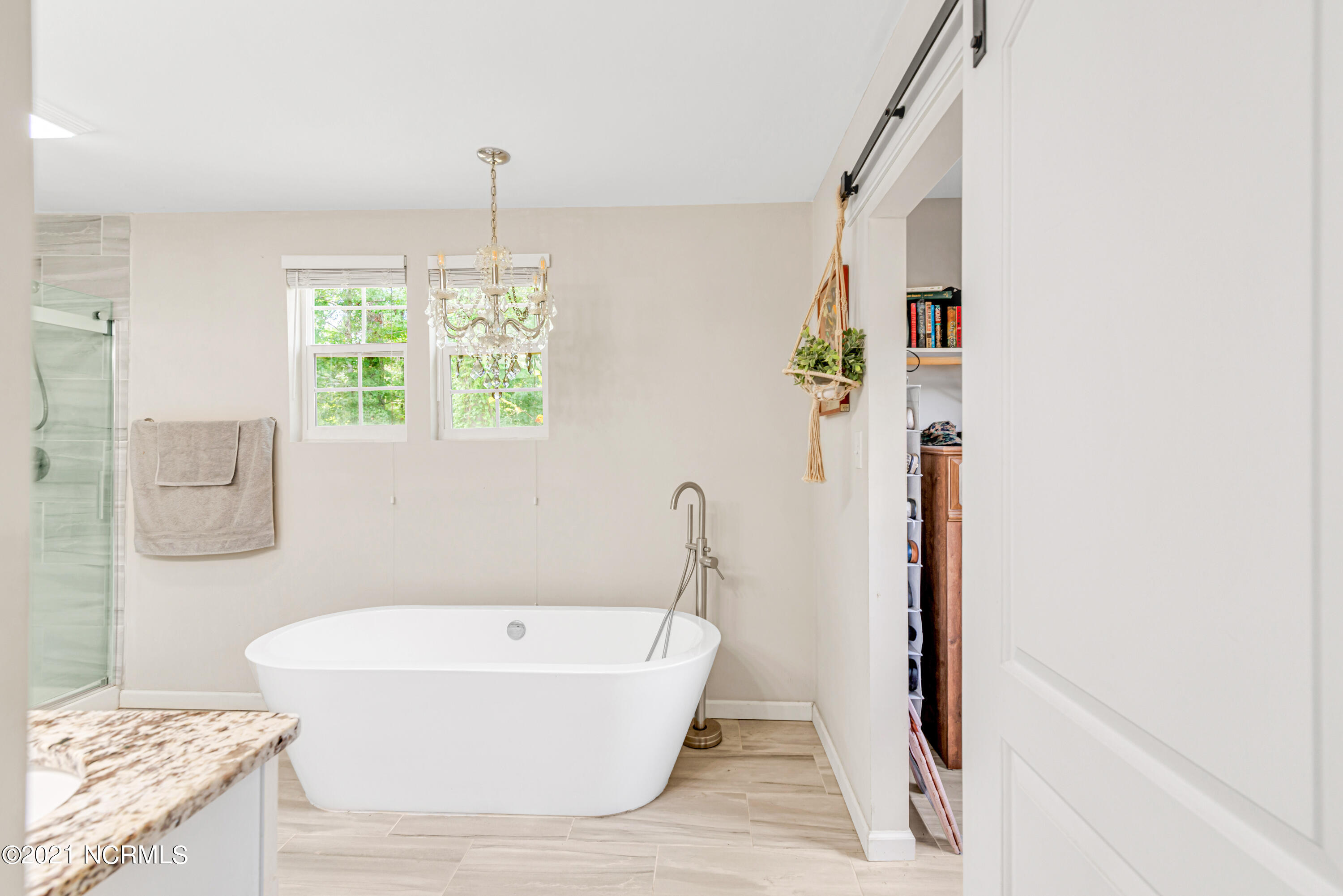 307 Cardinal Road Jacksonville, NC 28546 - Photo 25 of 37 Master Bathroom