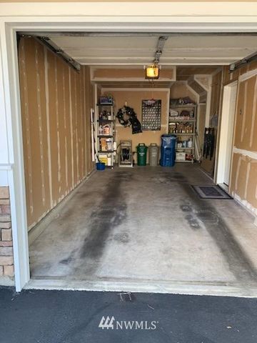 a view of a garage