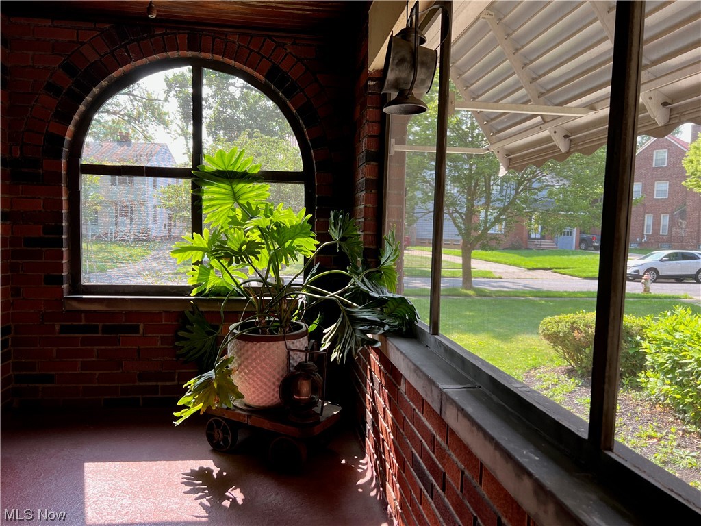 1242 Castleton Road Cleveland Heights, OH 44121 - Photo 14 of 32 1st Floor Side Porch