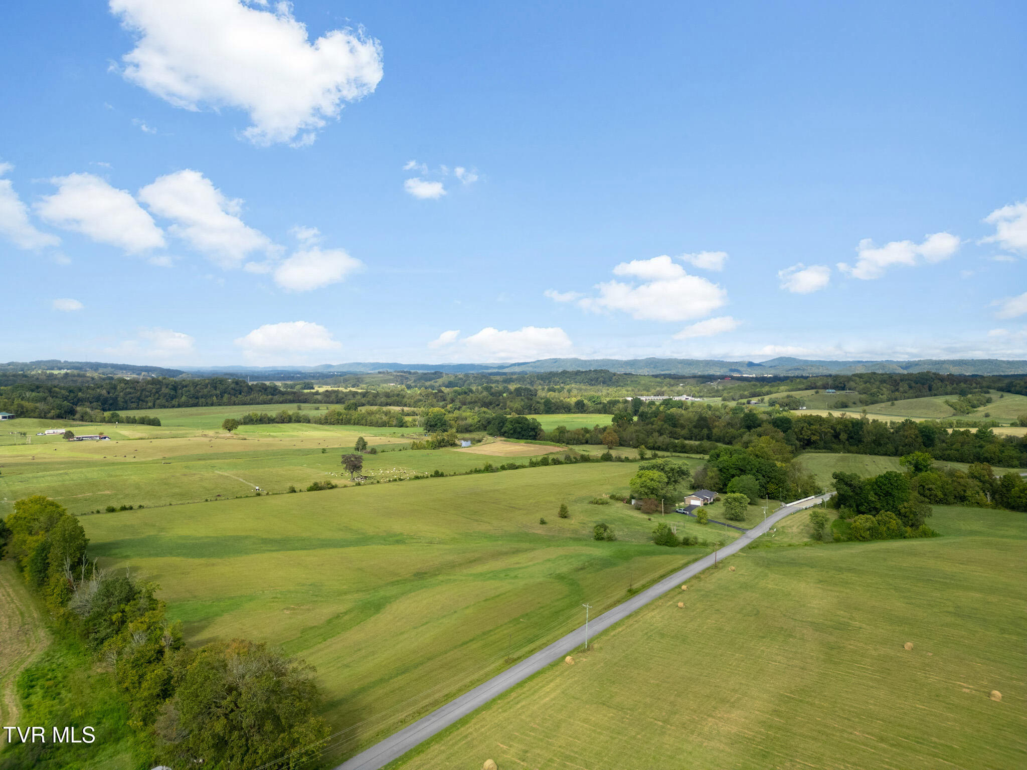 2 John Graham Road Greeneville, TN 37745 - Photo 6 of 9 John Graham-4