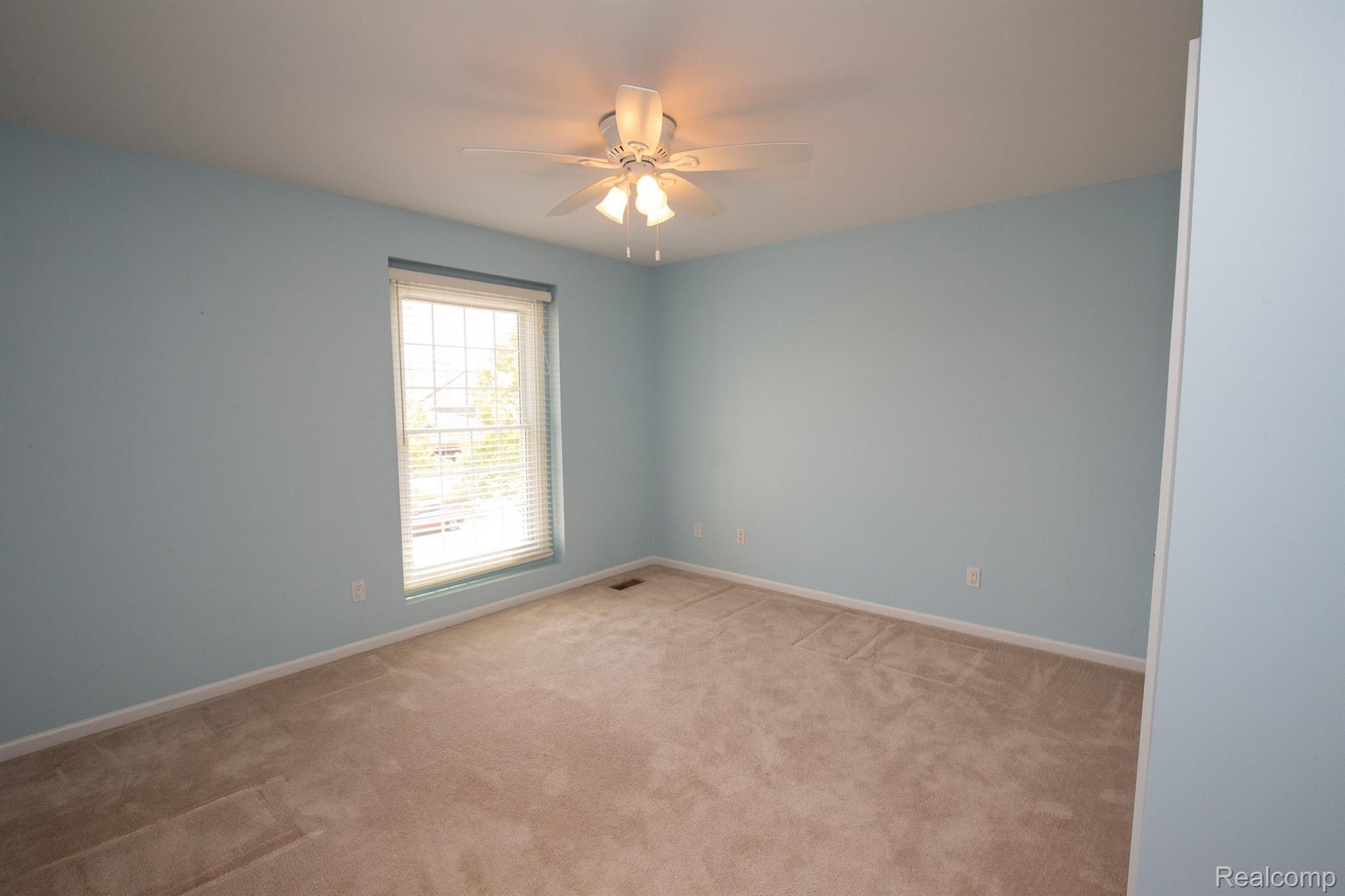 4040 Holly Lane Rochester, MI 48306 - Photo 39 of 63 IMG_6183.jpg