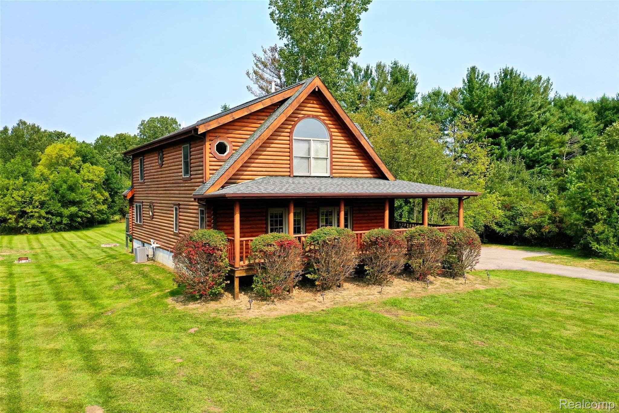 10118-Coldwater-Rd-68 Outside.jpg