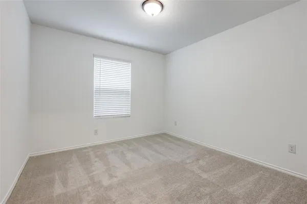 $2,200 | 858 Breakwater Drive, Princeton, TX 75407