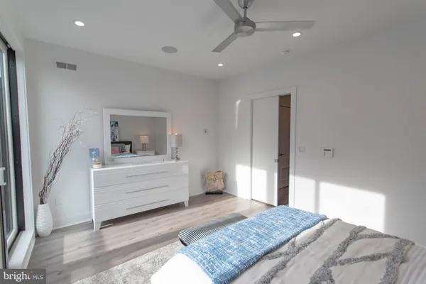 $4,500 | 105 Olive Street, Philadelphia, PA 19123