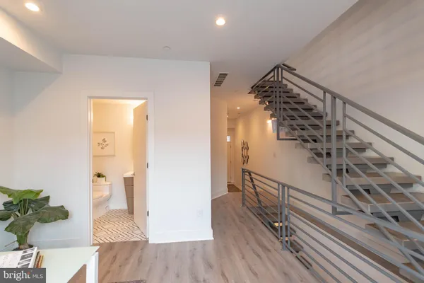 $4,500 | 105 Olive Street, Philadelphia, PA 19123