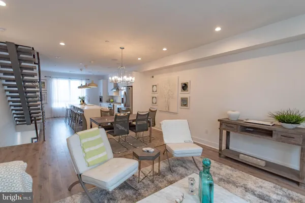 $4,500 | 105 Olive Street, Philadelphia, PA 19123