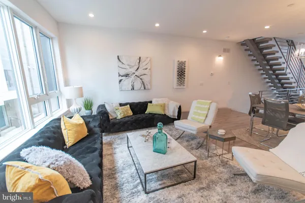 $4,500 | 105 Olive Street, Philadelphia, PA 19123