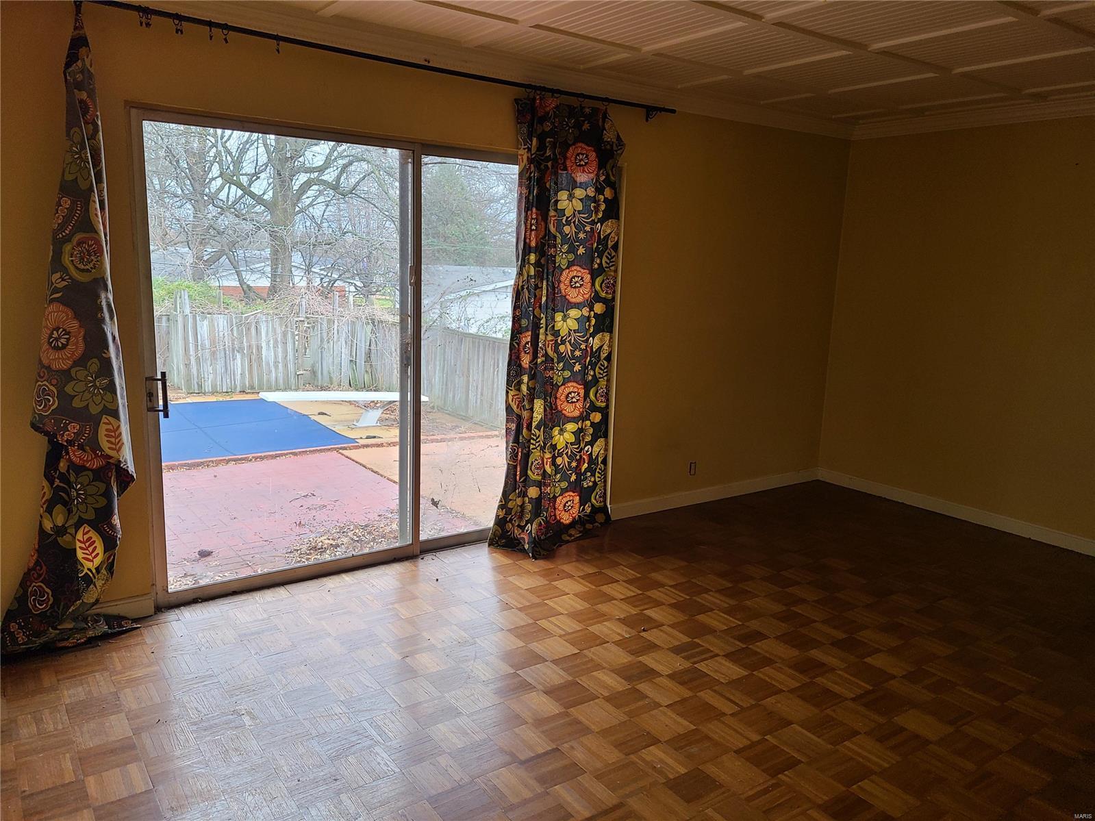 2085 Pohlman Road Florissant, MO 63033 - Photo 13 of 28