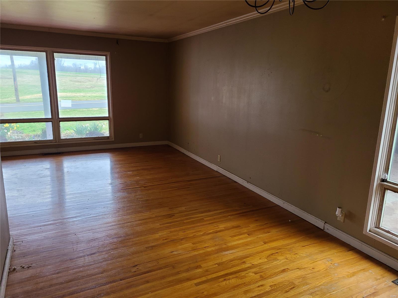 2085 Pohlman Road Florissant, MO 63033 - Photo 6 of 28