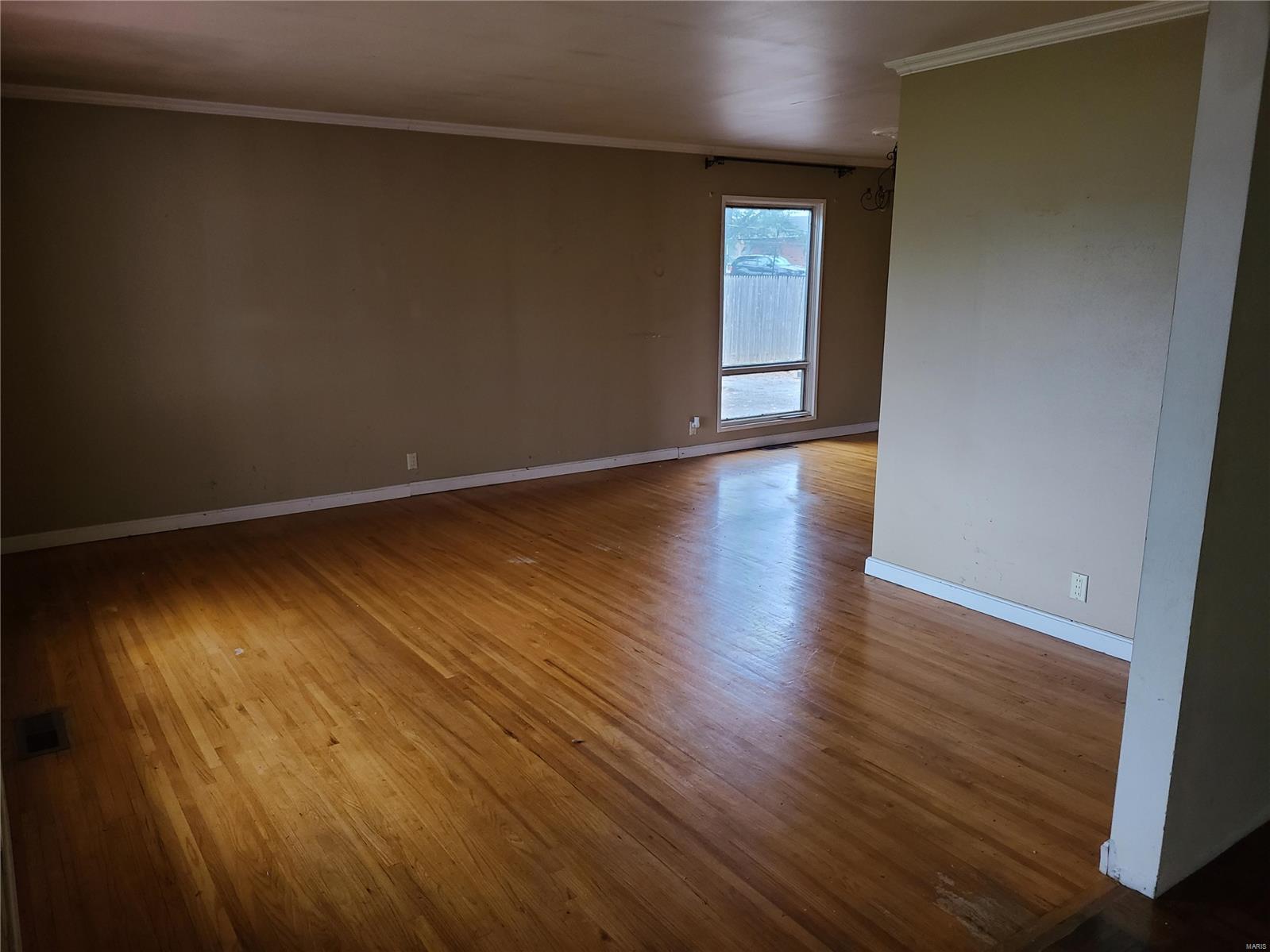 2085 Pohlman Road Florissant, MO 63033 - Photo 8 of 28