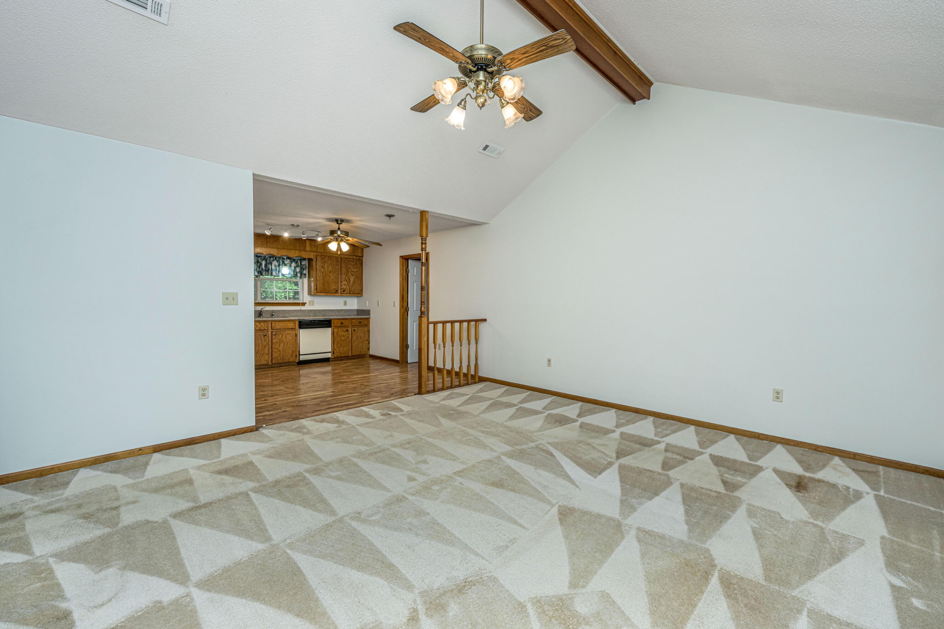 3337 Pinewood Drive Ladson, SC 29456 - Photo 6 of 38 3337PinewoodDr010